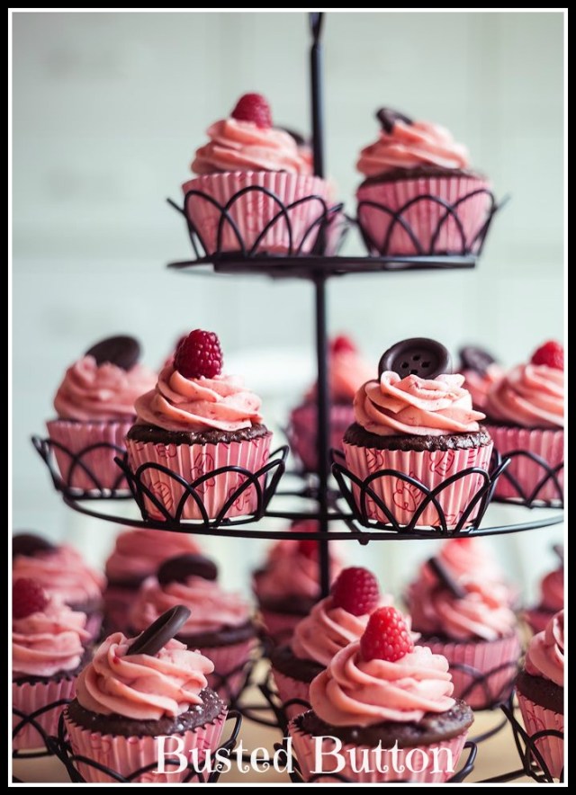 button-cupcakes